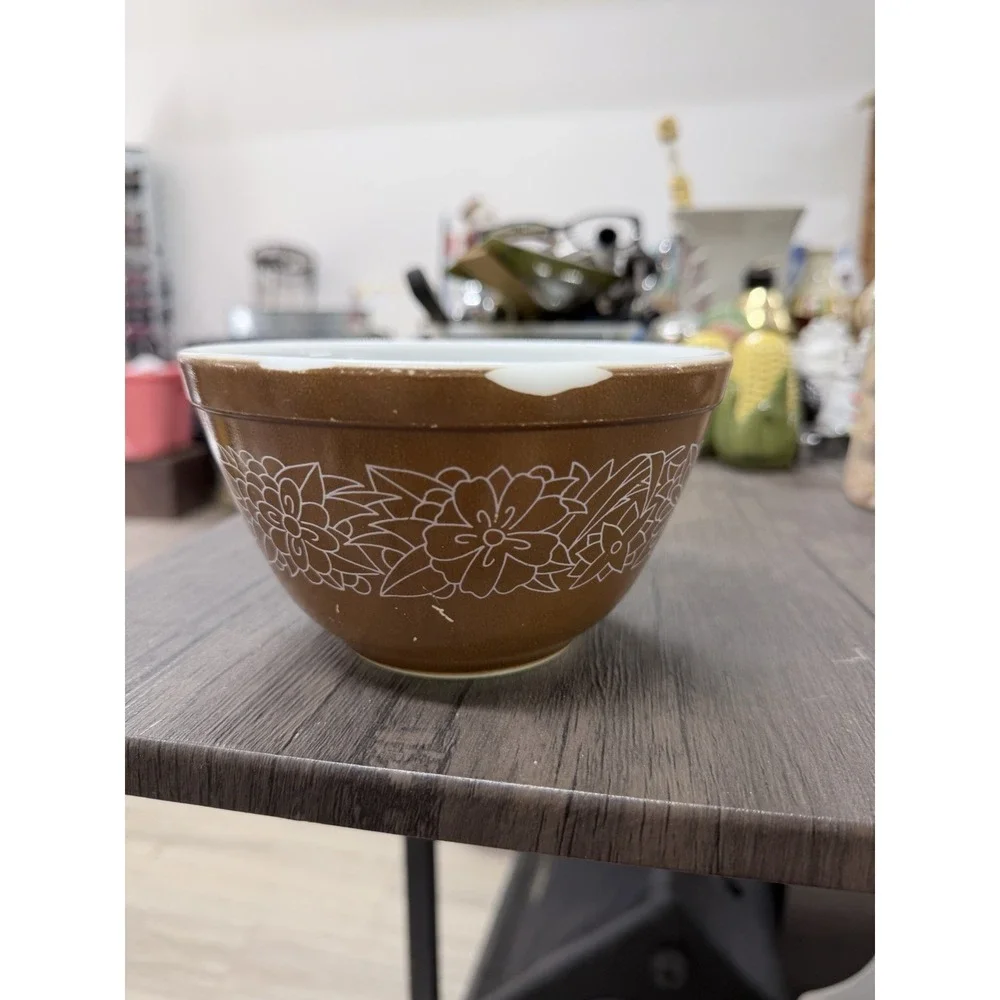 Pyrex Woodland Vintage Floral Brown White Round Mixing Bowl 750ml 3.5x5.5 Inches